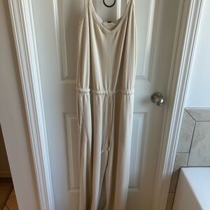 Neutral Cream Sleeveless Jumpsuit